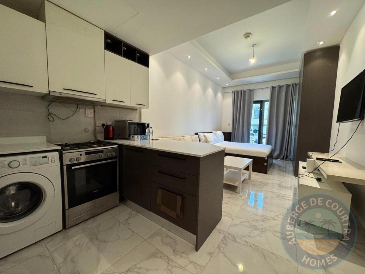 Apartment Sleek & Stylish Fully Furnished Joya *